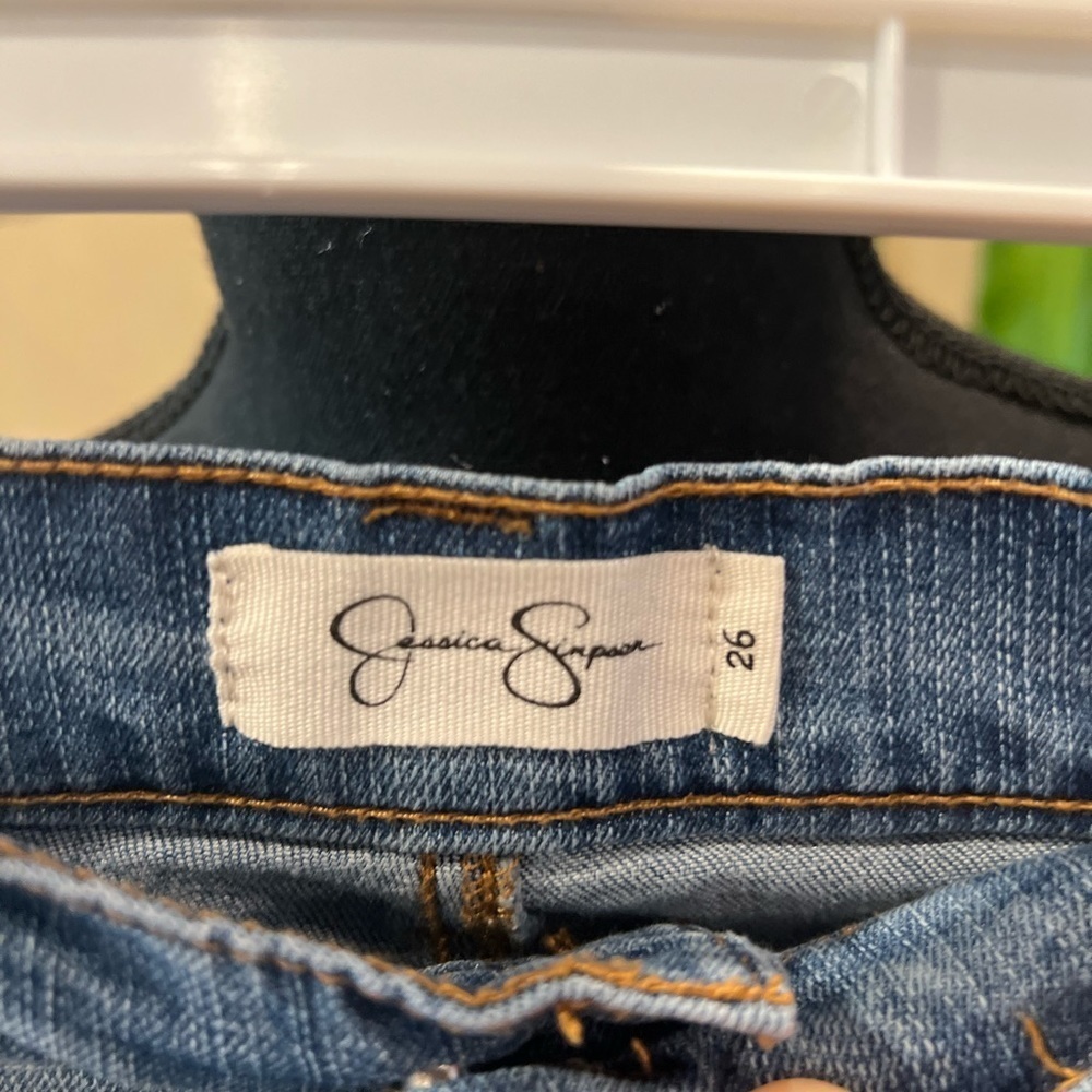 Jessica Simpson midi shorts size 26 in GUC